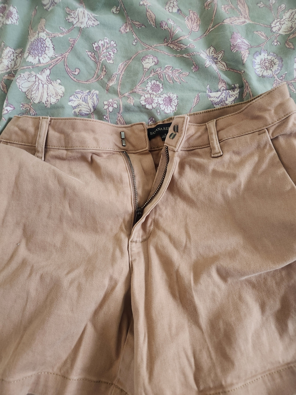 Banana Republic Navy Women's Shorts - Picture 3 of 5